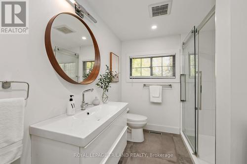 242 Hastings Street, North Middlesex (Parkhill), ON - Indoor Photo Showing Bathroom