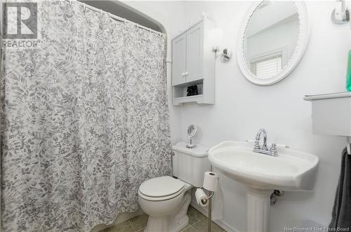 102 Jones Street, Moncton, NB - Indoor Photo Showing Bathroom