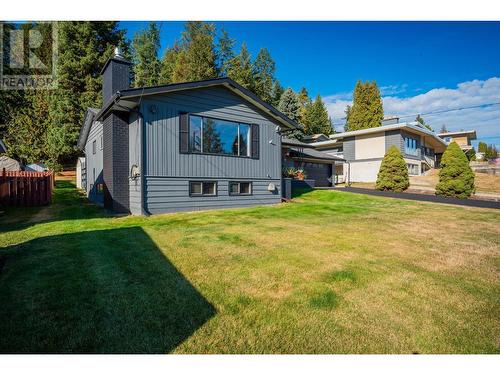 2138 Crestview  Crescent, Castlegar, BC - Outdoor