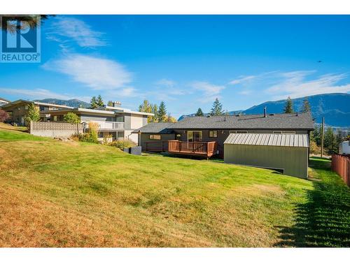 2138 Crestview  Crescent, Castlegar, BC - Outdoor