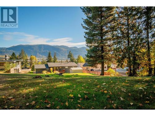 2138 Crestview  Crescent, Castlegar, BC - Outdoor With View