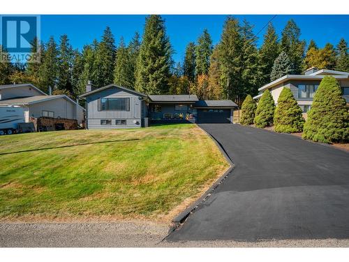 2138 Crestview  Crescent, Castlegar, BC - Outdoor