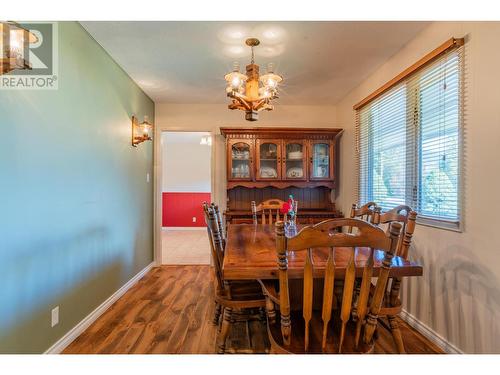 2138 Crestview  Crescent, Castlegar, BC - Indoor Photo Showing Dining Room