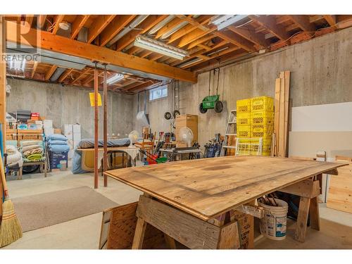 804 28Th  Street, Castlegar, BC - Indoor Photo Showing Basement