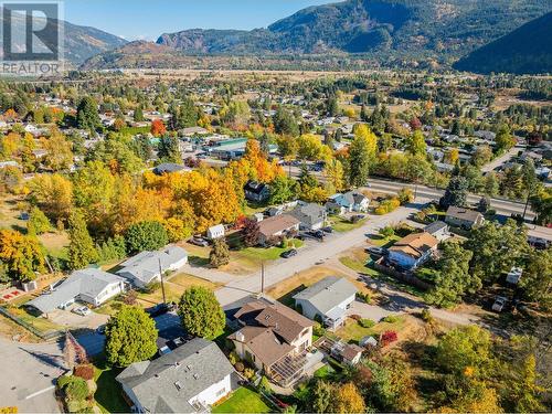 804 28Th  Street, Castlegar, BC - Outdoor With View