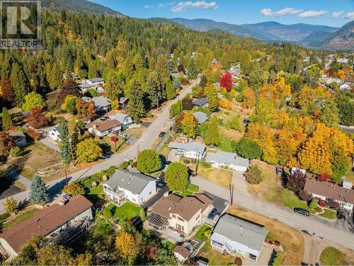 804 28Th  Street, Castlegar, BC - Outdoor With View