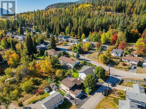 804 28Th  Street, Castlegar, BC - Outdoor With View