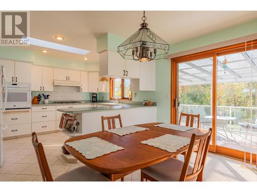 804 28Th  Street, Castlegar, BC - Indoor Photo Showing Dining Room