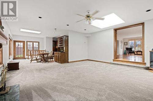 5765 Riverside Drive East, Windsor, ON - Indoor Photo Showing Other Room