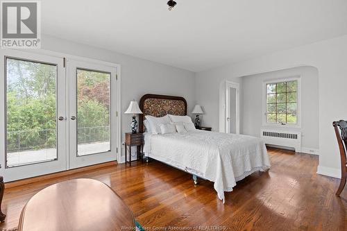 5765 Riverside Drive East, Windsor, ON - Indoor Photo Showing Bedroom