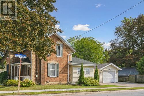 210 Brock Street W, Uxbridge, ON - Outdoor