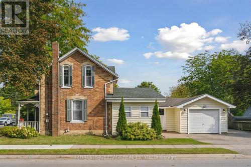 210 Brock Street W, Uxbridge, ON - Outdoor With Facade