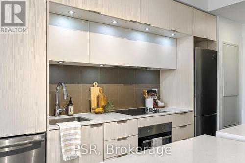 710 - 55 Regent Park Boulevard, Toronto, ON - Indoor Photo Showing Kitchen With Upgraded Kitchen