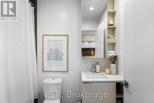 710 - 55 Regent Park Boulevard, Toronto, ON - Indoor Photo Showing Bathroom