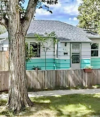 623 J Avenue S, Saskatoon, SK - Outdoor