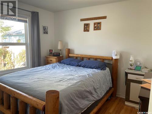 623 J Avenue S, Saskatoon, SK - Indoor Photo Showing Bedroom