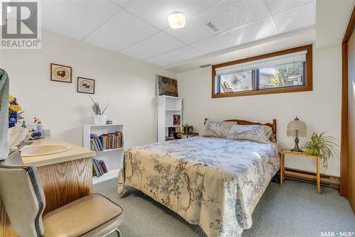 221 Riverbend Crescent, Battleford, SK - Indoor Photo Showing Bedroom