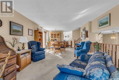 221 Riverbend Crescent, Battleford, SK - Indoor Photo Showing Living Room