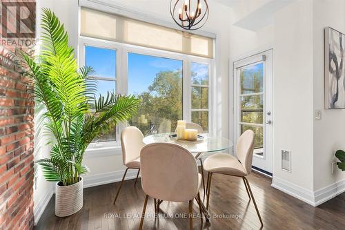 36 - 8169 Kipling Avenue, Vaughan, ON - Indoor Photo Showing Dining Room