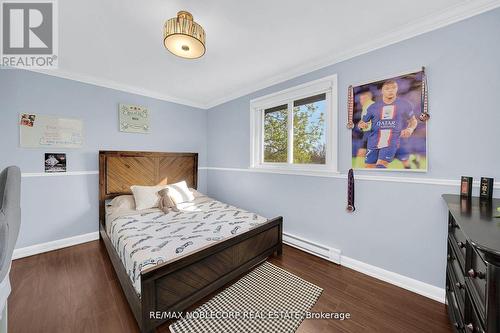 15 Old Forge Drive, King, ON - Indoor Photo Showing Bedroom