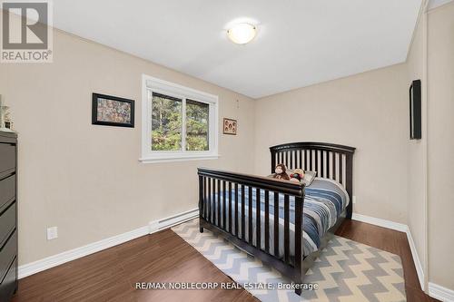 15 Old Forge Drive, King, ON - Indoor Photo Showing Bedroom