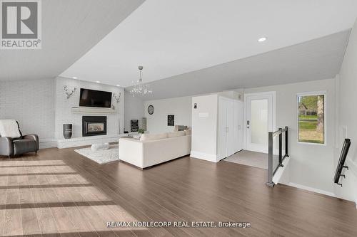 15 Old Forge Drive, King, ON - Indoor Photo Showing Living Room With Fireplace