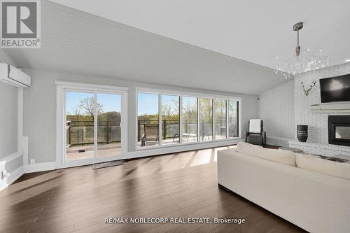 15 Old Forge Drive, King, ON - Indoor Photo Showing Living Room With Fireplace