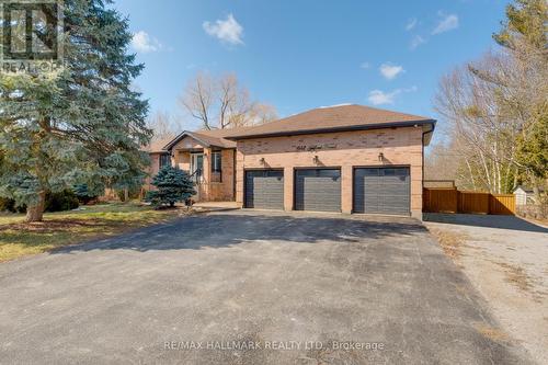 1442 Gilford Road, Innisfil, ON - Outdoor