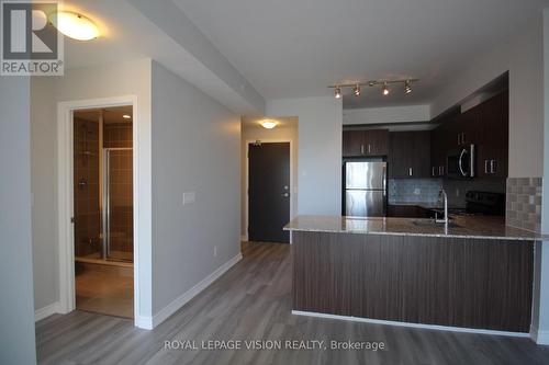 302 - 11611 Yonge Street, Richmond Hill, ON - Indoor Photo Showing Kitchen