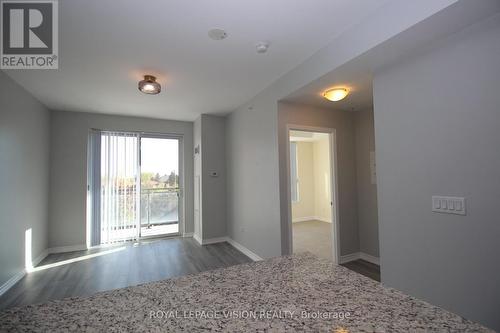 302 - 11611 Yonge Street, Richmond Hill, ON - Indoor Photo Showing Other Room