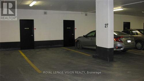 302 - 11611 Yonge Street, Richmond Hill, ON - Indoor Photo Showing Garage