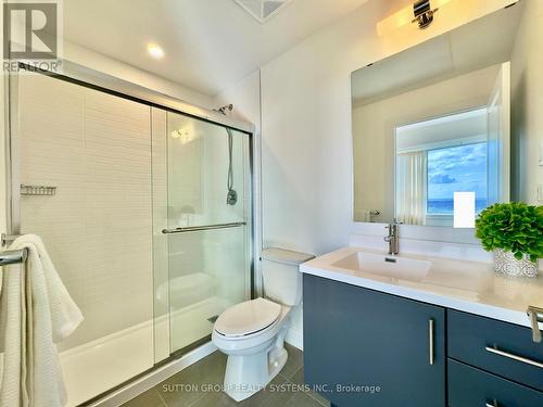 1010 - 3200 William Coltson Avenue, Oakville, ON - Indoor Photo Showing Bathroom