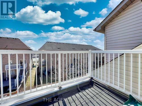 616 Candlestick Circle, Mississauga, ON - Outdoor