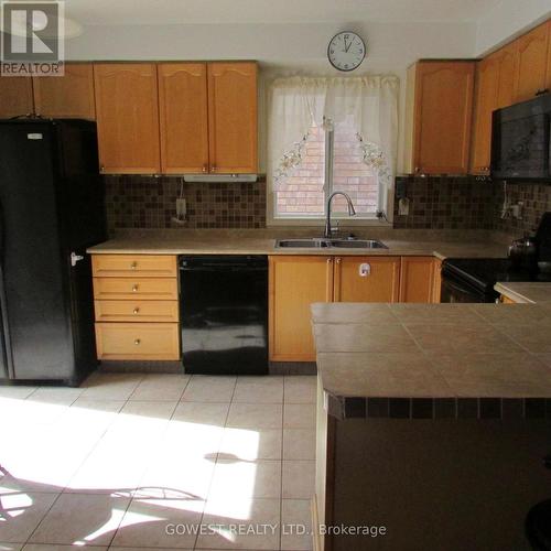 37 Clyde Road, Brampton, ON - Indoor Photo Showing Kitchen With Double Sink