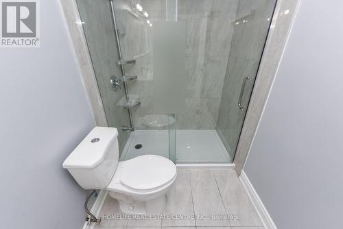 28 Olive Court, Brampton, ON - Indoor Photo Showing Bathroom