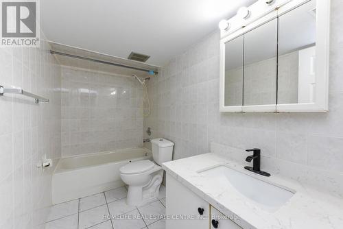 28 Olive Court, Brampton, ON - Indoor Photo Showing Bathroom