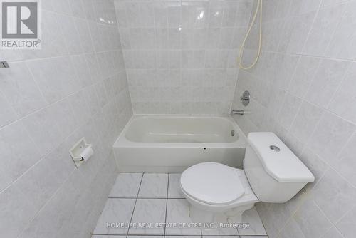 28 Olive Court, Brampton, ON - Indoor Photo Showing Bathroom