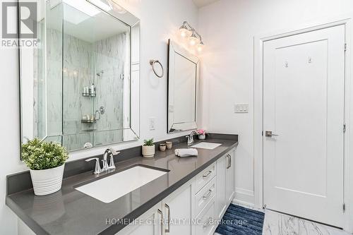 663 Oxford Street, Toronto, ON - Indoor Photo Showing Bathroom