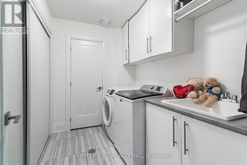 663 Oxford Street, Toronto, ON - Indoor Photo Showing Laundry Room