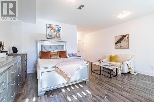 663 Oxford Street, Toronto, ON - Indoor Photo Showing Bedroom