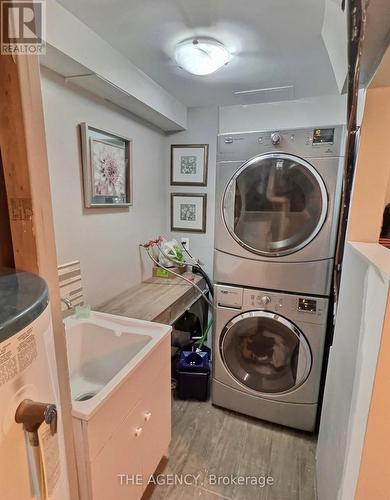 80 Lent Crescent, Brampton, ON - Indoor Photo Showing Laundry Room