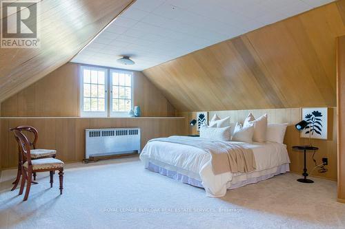 3044 Lakeshore Road, Burlington, ON - Indoor Photo Showing Bedroom