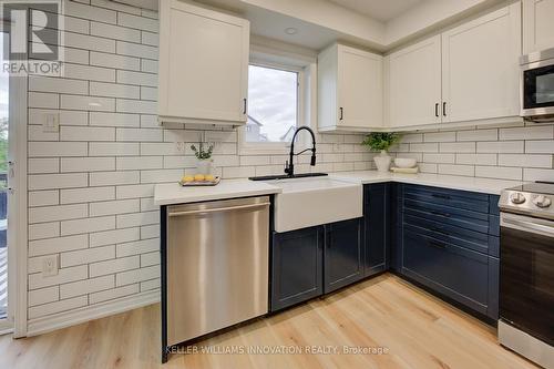 103 Bloomington Drive, Cambridge, ON - Indoor Photo Showing Kitchen With Stainless Steel Kitchen With Upgraded Kitchen