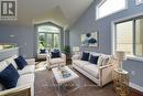 7733 Oldfield Road, Niagara Falls, ON  - Indoor Photo Showing Living Room 