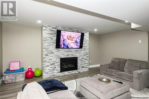 2332 Meldrum, Windsor, ON - Indoor Photo Showing Living Room With Fireplace