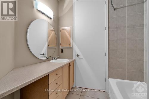 206 - 420 Berkley Avenue, Ottawa, ON - Indoor Photo Showing Bathroom