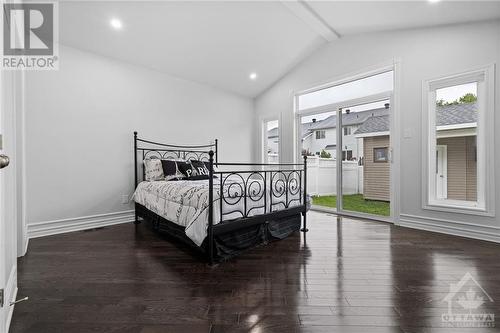 941 Scala Avenue, Ottawa, ON - Indoor Photo Showing Bedroom