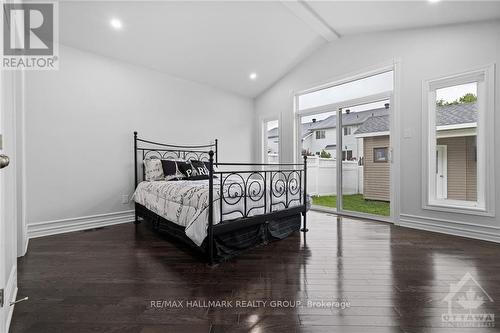 941 Scala Avenue, Ottawa, ON - Indoor Photo Showing Bedroom