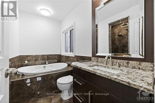 941 Scala Avenue, Ottawa, ON - Indoor Photo Showing Bathroom