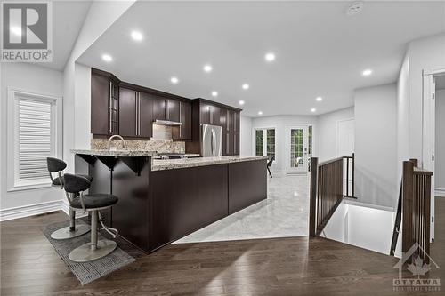 941 Scala Avenue, Ottawa, ON - Indoor Photo Showing Kitchen With Upgraded Kitchen